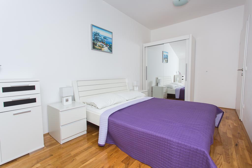 Apartments Little Paradise Trogir Oda fotoğraf